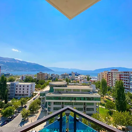 Lägenhet Zenit Days